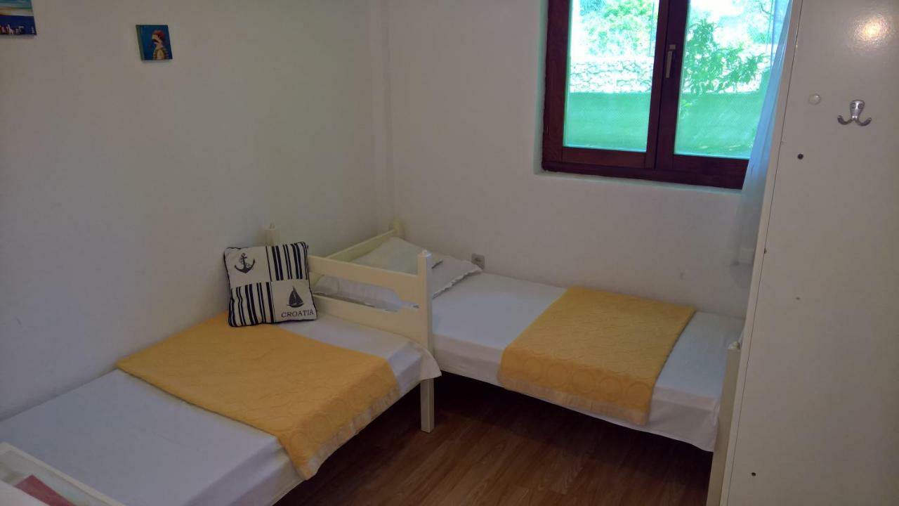 Apartments Vera - Mirca Mirca  Экстерьер фото