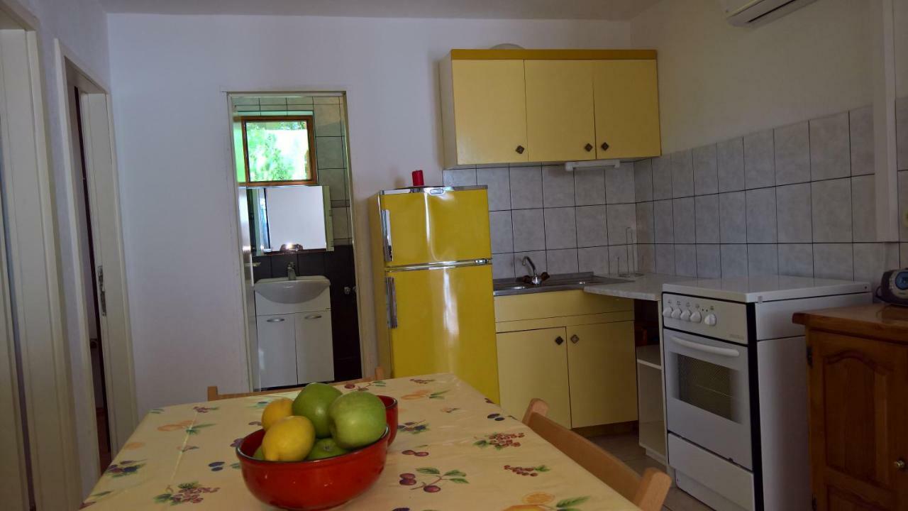 Apartments Vera - Mirca Mirca  Экстерьер фото