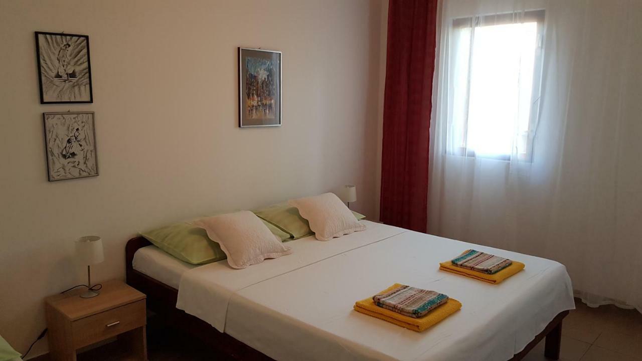 Apartments Vera - Mirca Mirca  Экстерьер фото