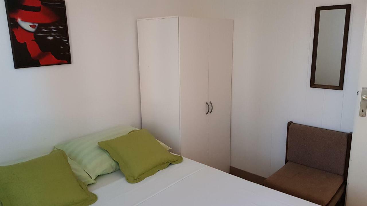 Apartments Vera - Mirca Mirca  Экстерьер фото